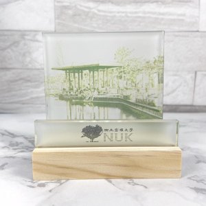 【團購商品，10個起做】高大校景名片座